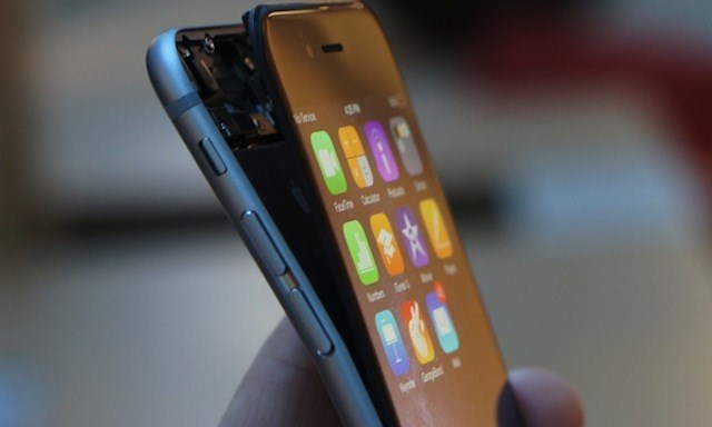 iPhone 6s bị bẻ cong