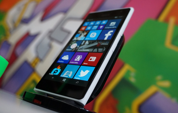 Nokia Lumia 735