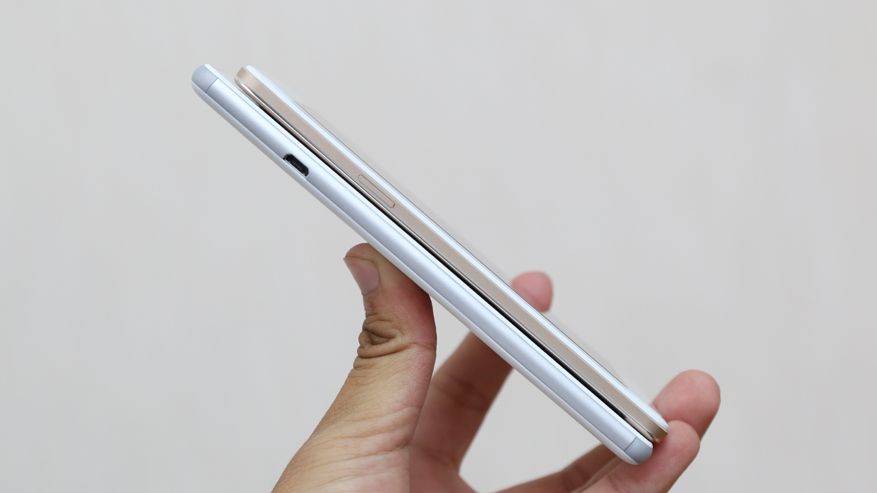Cạnh viền Oppo R7 Lite và Sony C4 Dual Cạnh viền Oppo R7 Lite và Sony C4 Dual