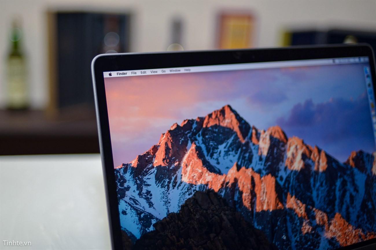apple_1 Cận cảnh Macbook Pro 13 inch 2016: Quyến rũ khó cưỡng