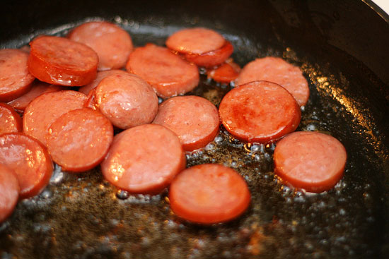 Cách làm xúc xích heo tại nhà