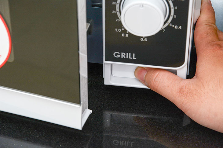 Nên mua lò nướng hay lò vi sóng có nướng? Nên mua lò nướng hay lò vi sóng có nướng?