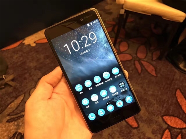 Trên tay Nokia 6: Khung vỏ kim loại, camera 16MP, RAM 4GB, giá 5.5 triệu B_600x450