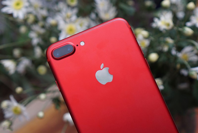 Hình ảnh cận cảnh iPhone 7 Plus đỏ tại Việt Nam: Độc, đẹp, giá cao Hình ảnh cận cảnh iPhone 7 Plus đỏ tại Việt Nam: Độc, đẹp, giá cao