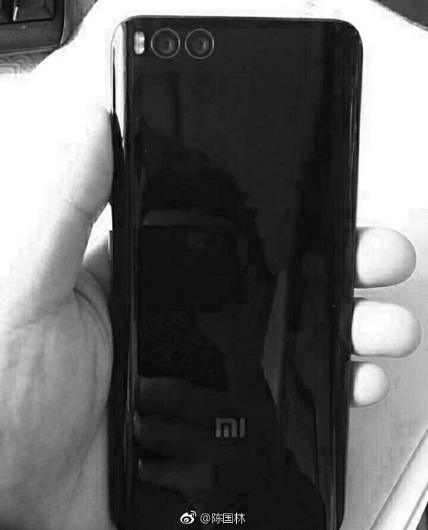 Nguồn tin từ Weibo tiết lộ đây chính là Xiaomi Mi 6 Plus Nguồn tin từ Weibo tiết lộ đây chính là Xiaomi Mi 6 Plus