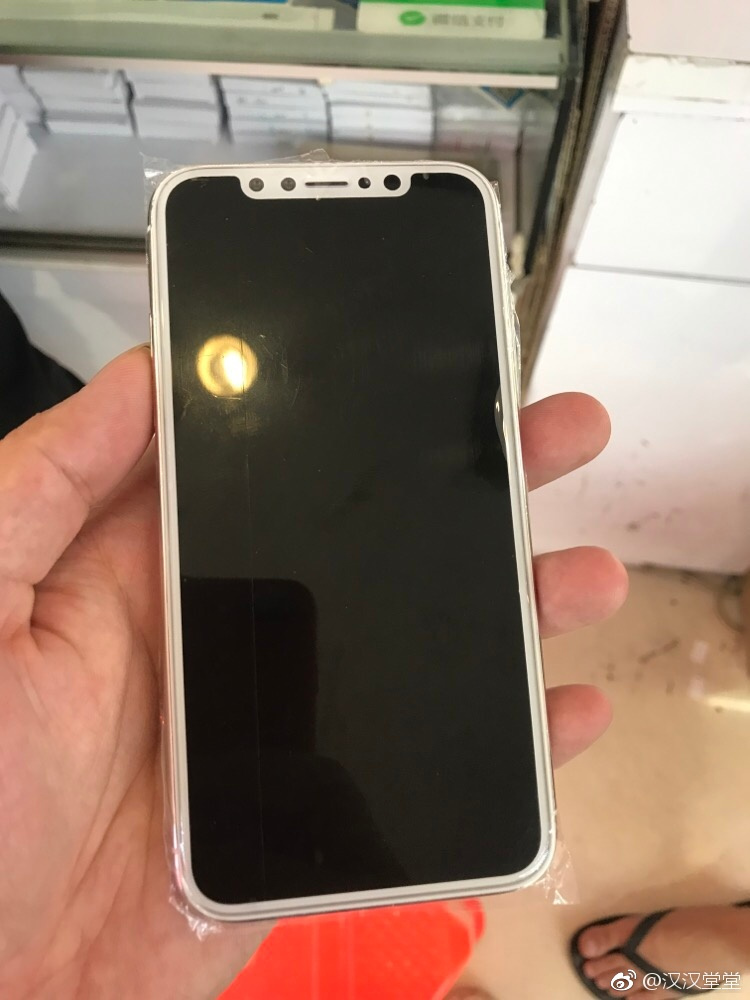 Thêm nhiều hình ảnh thực tế bị rò rỉ, mọi góc cạnh của iPhone 8 được phơi bày