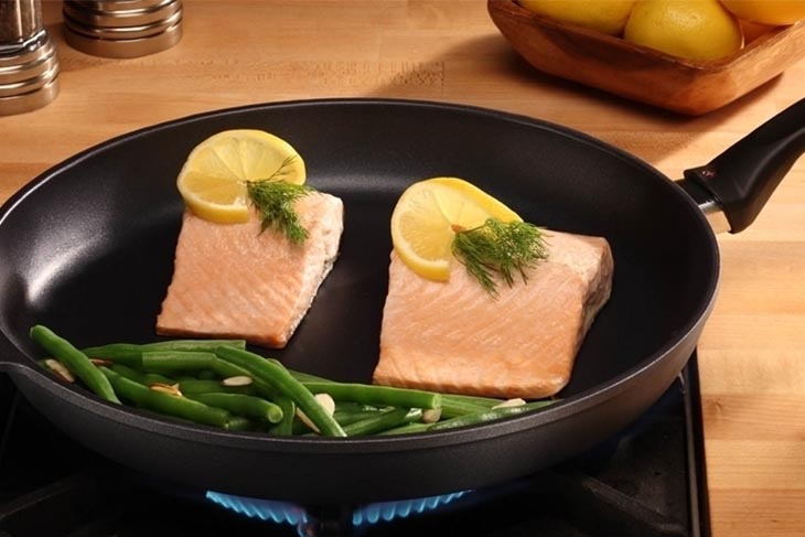 Tìm hiều về loại chất chống dính trên nồi chảo hiện nay