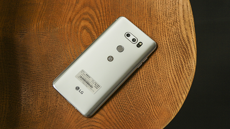 Trên tay LG V30 Trên tay LG V30