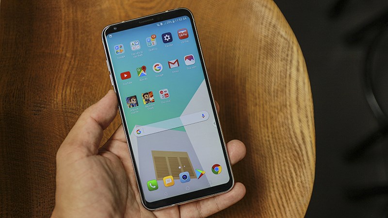 Trên tay LG V30 tại Việt Nam Trên tay LG V30 tại Việt Nam