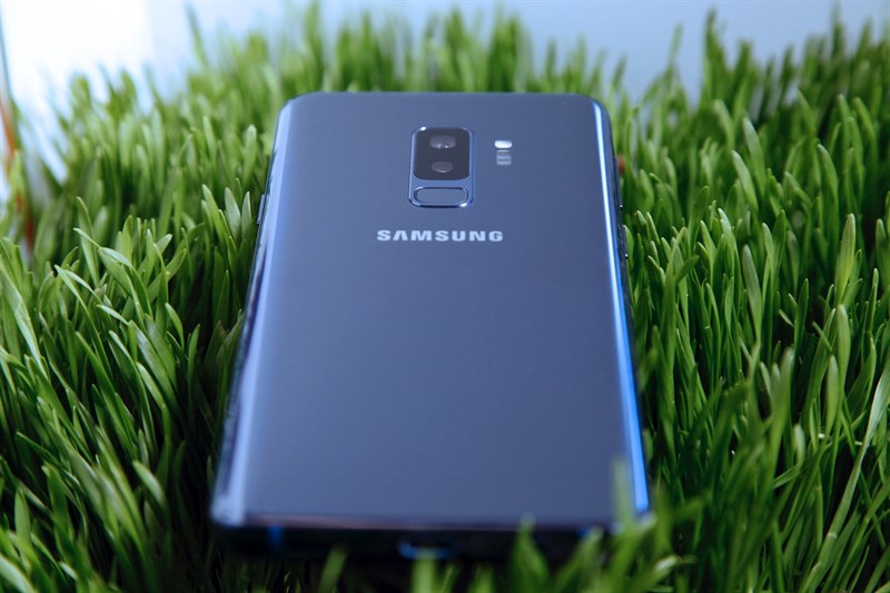 Thiết kế điện thoại Samsung Galaxy S9