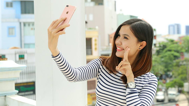 Camera selfie 7 MP Camera selfie 7 MP