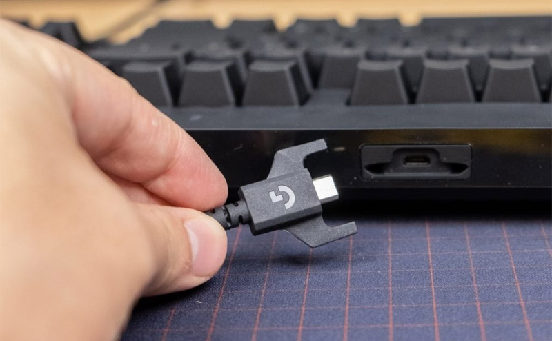 Cổng USB Logitech G Pro
